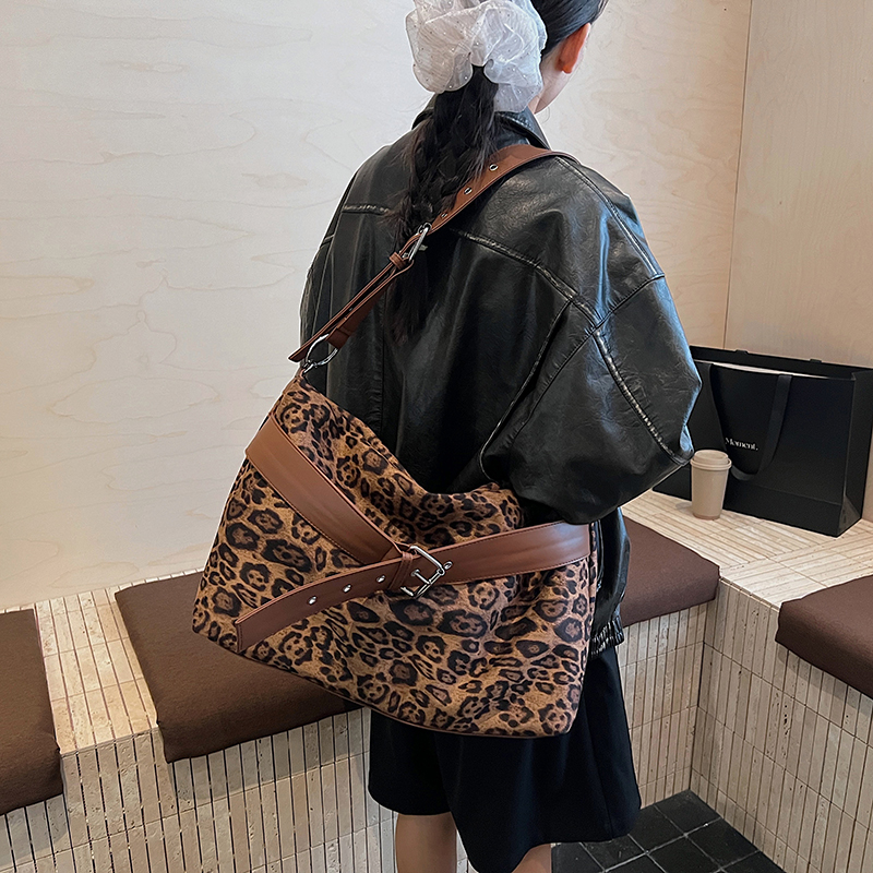 Fashion Faux Suede Leopard Sho - Women Bags Branded Sale 评论和价格