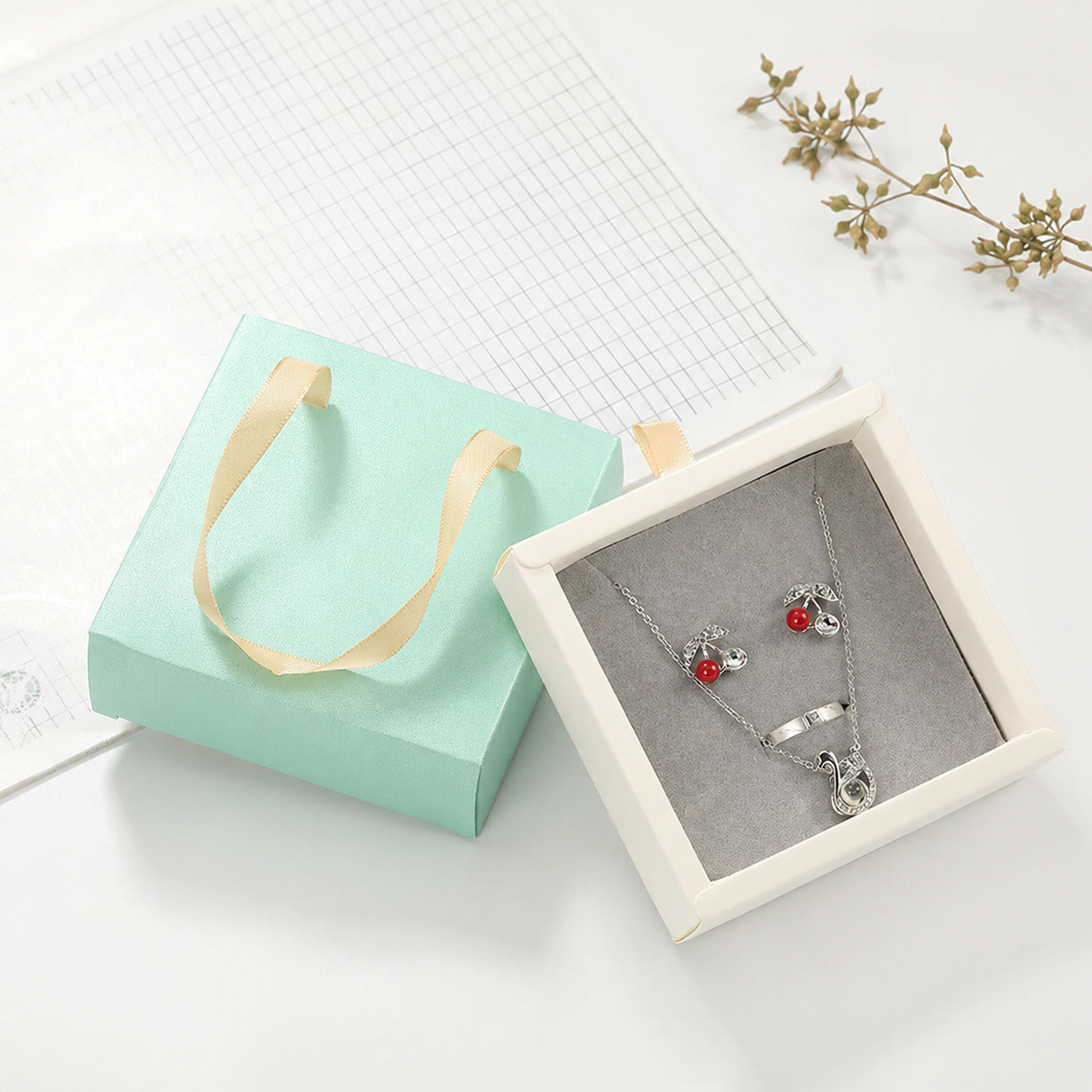Pink Jewelry Box Velvet Lined  - Box Bag Rigid 评论和价格
